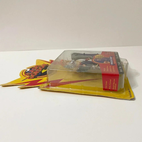 Vintage 1996 Playmates Flash Gordon Princess Thundra Action Figure Flaws - Picture 16 of 16